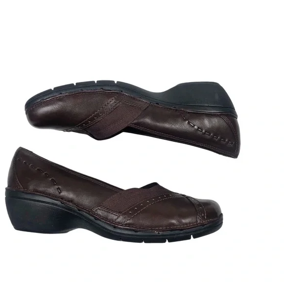 Clarks Womens Dark Brown Leather Loafers Sz 9W - Picture 3 of 7